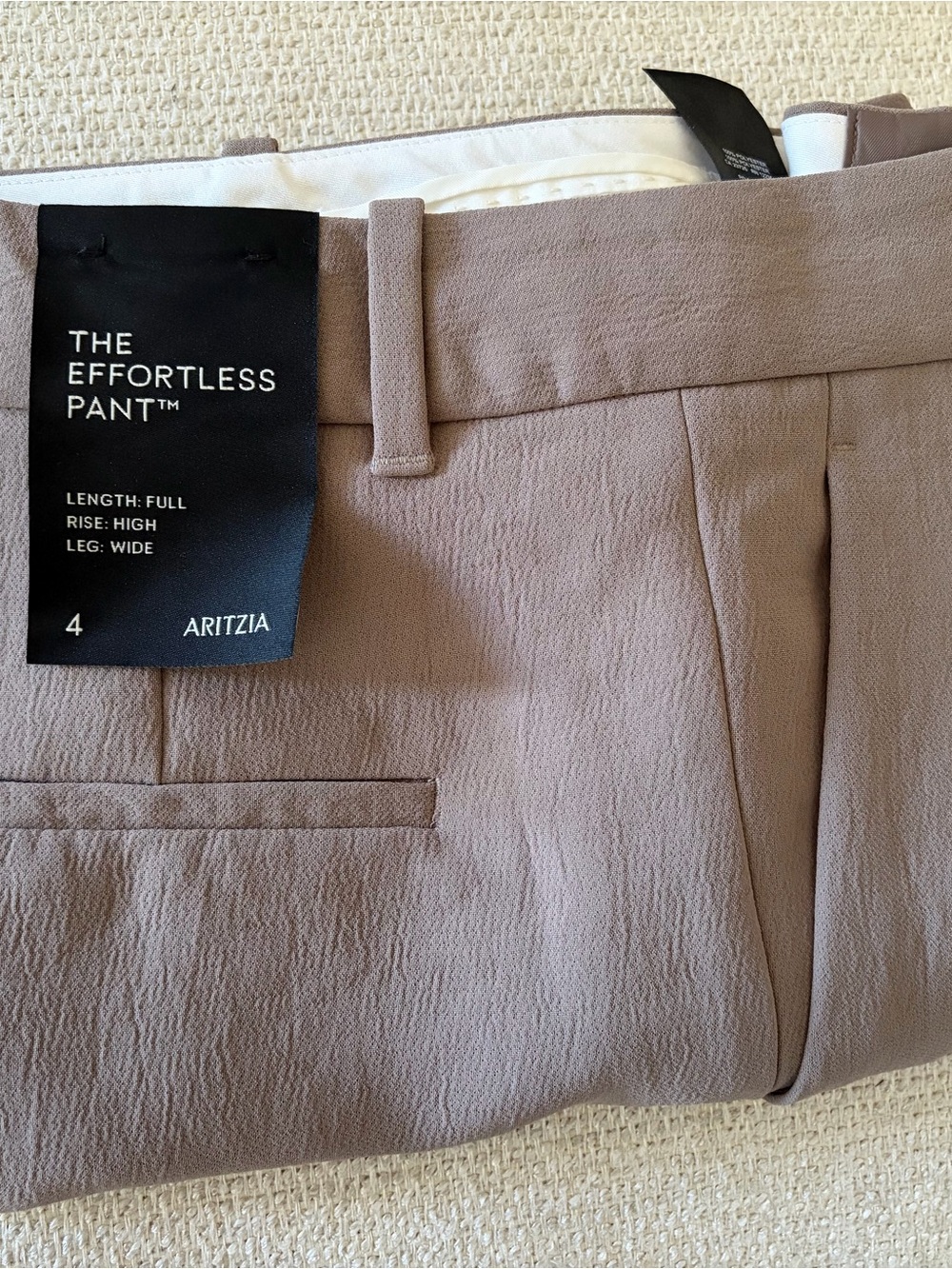 NWT Aritzia The Effortless Pant — full length wide, size 4